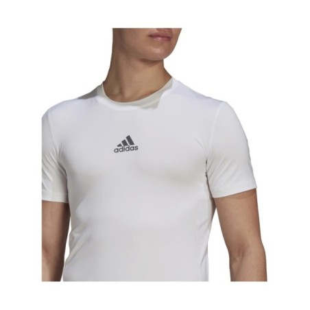 Camiseta blanca Adidas Techfit s/s