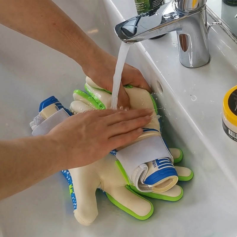 Pegamento en gel para guantes de fútbol