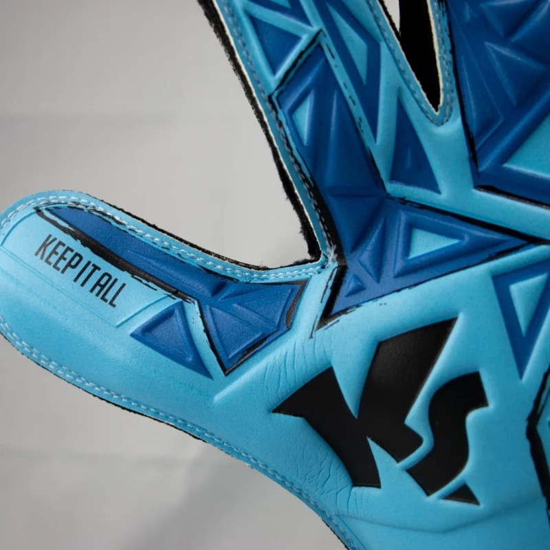 Guantes de portero azul y negro